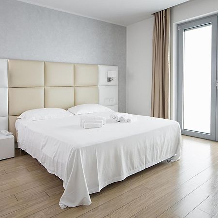 Hotel Al Veliero Pontevico Bagian luar foto