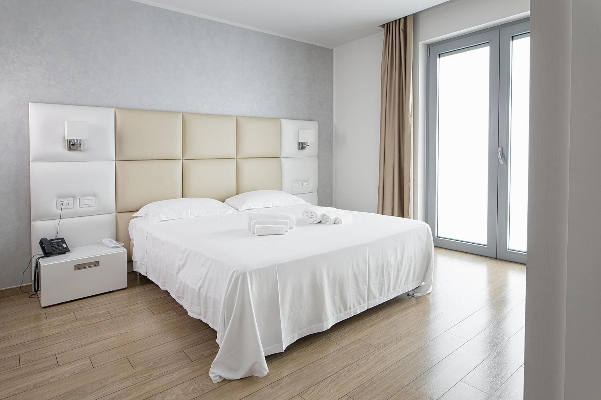 Hotel Al Veliero Pontevico Bagian luar foto