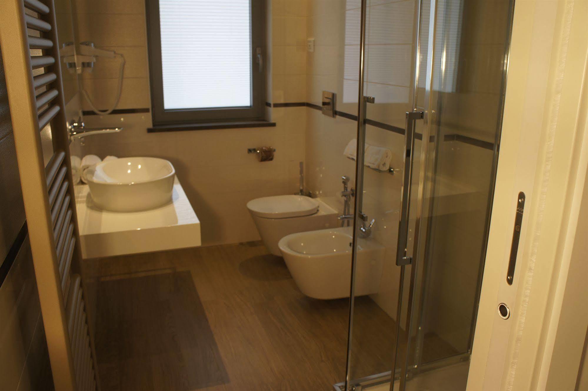 Hotel Al Veliero Pontevico Bagian luar foto